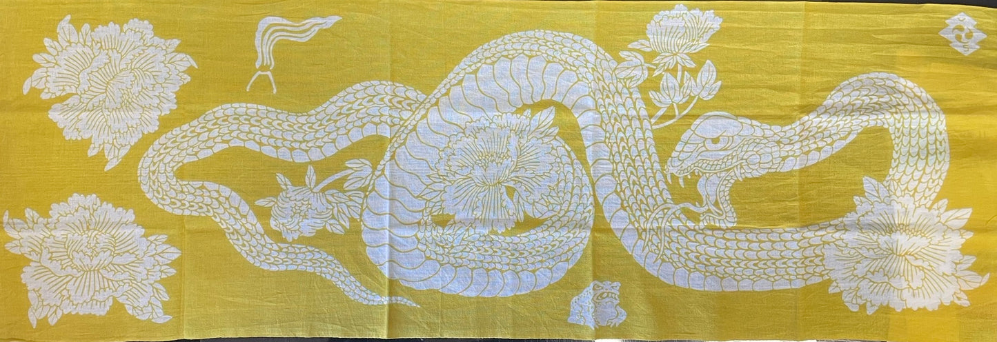 Snake and Peony: A Stalemate