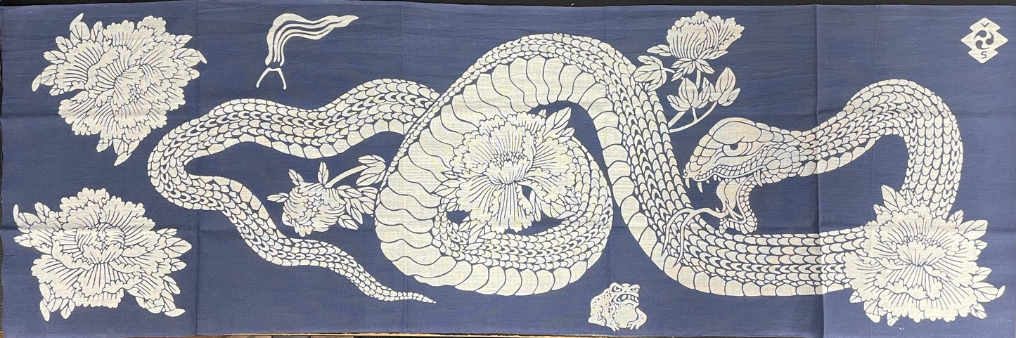 Snake and Peony: A Stalemate